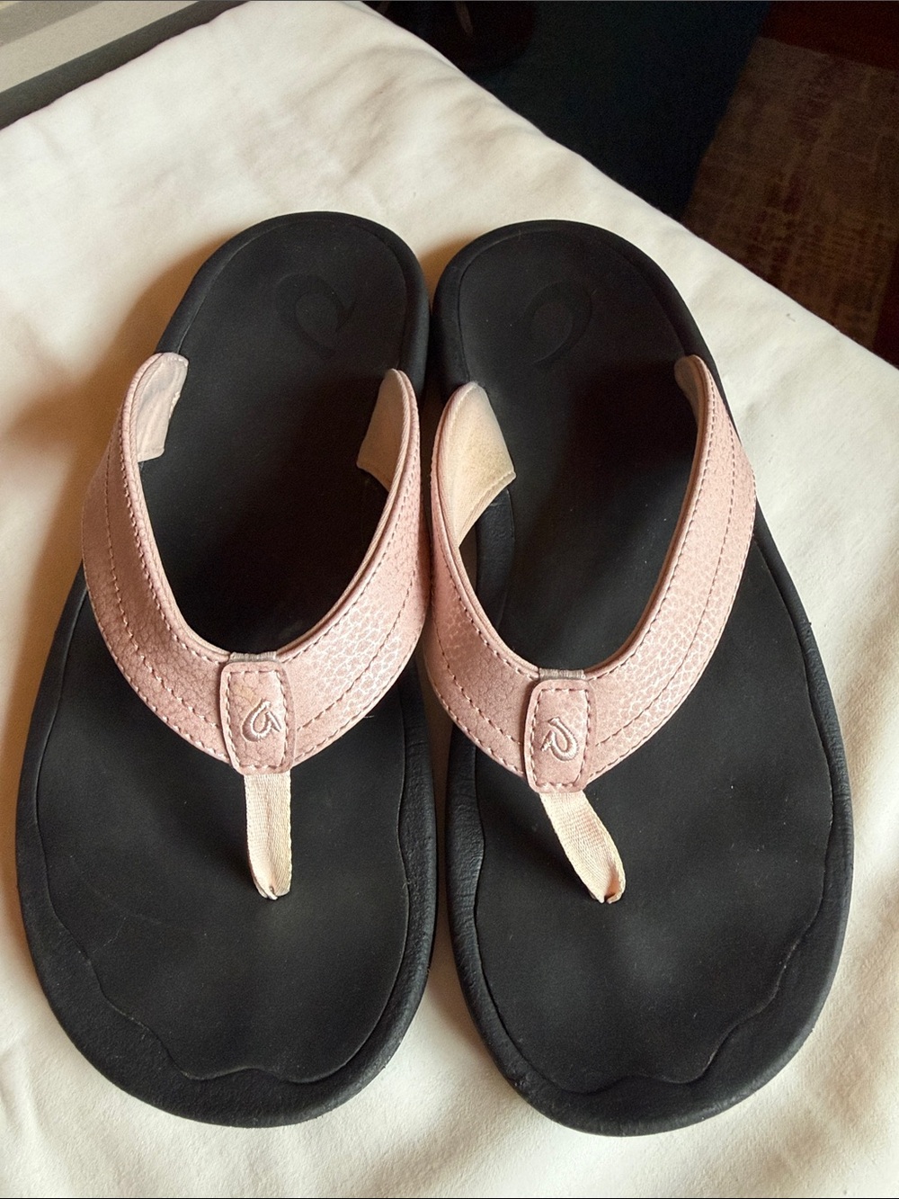 Olukai ohana Pink Women's Flip-Flop Sandals
